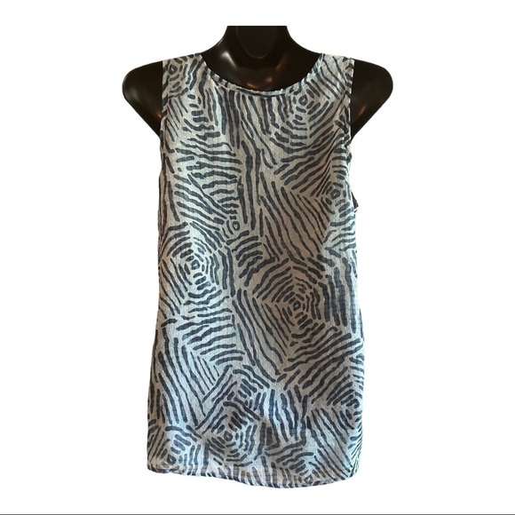 𝅺loft Blue Print Lined Tank Top - Picture 2 of 10